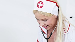 Slutty nurse gets her face cumsprinkled
